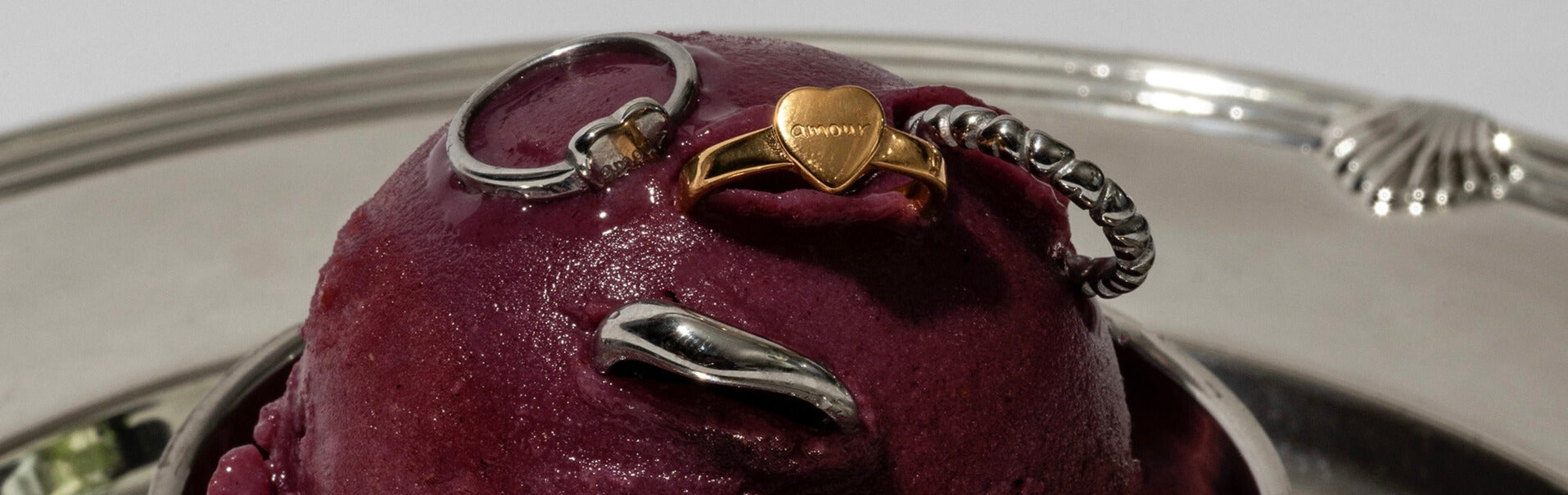 Amour collection