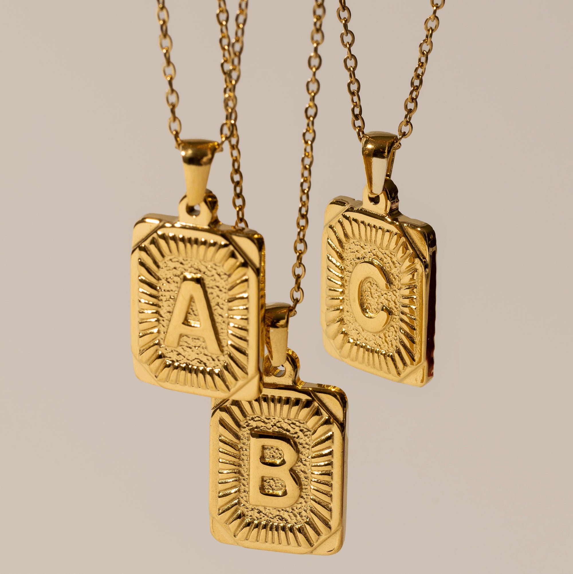 Collier initiale alphabet - know my name